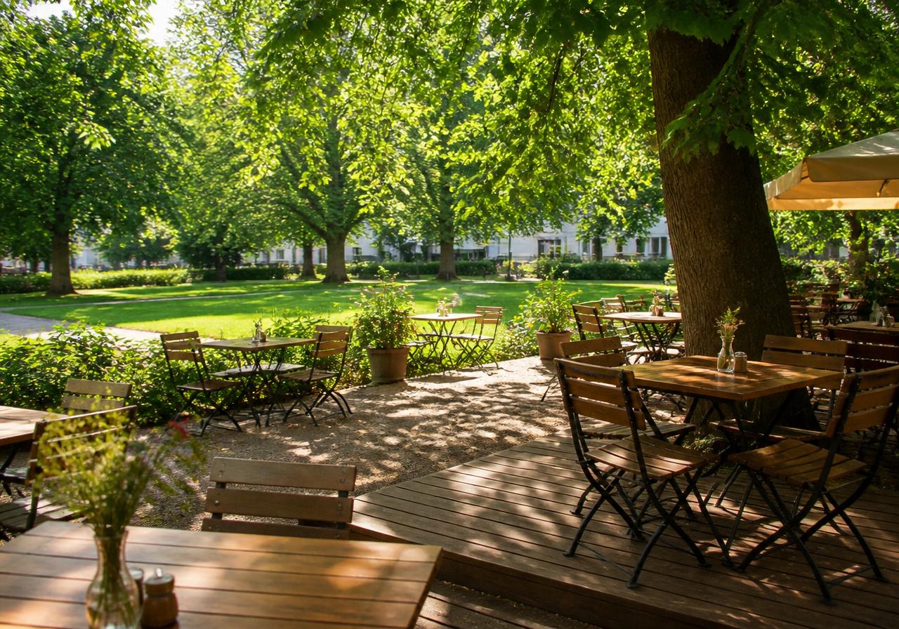 Sitzplätze im Grünen unter Bäumen am Stadtgarten